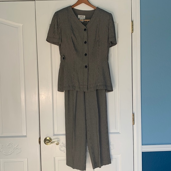 Tablots Tan Black  Mini-Check Plaid Pattern 2 Piece Pant Suit - Picture 1 of 5